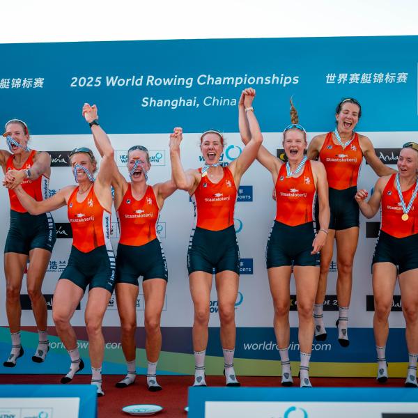 Tinka en Hermijntje goud in de W8+